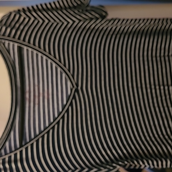 Pink Rose Set of 2 tees $15 - Picture 2 of 5